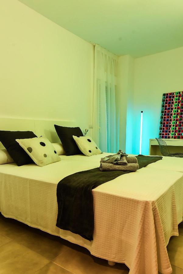 Sal Mar Suites Санта-Еулалія-дель-Ріо Екстер'єр фото