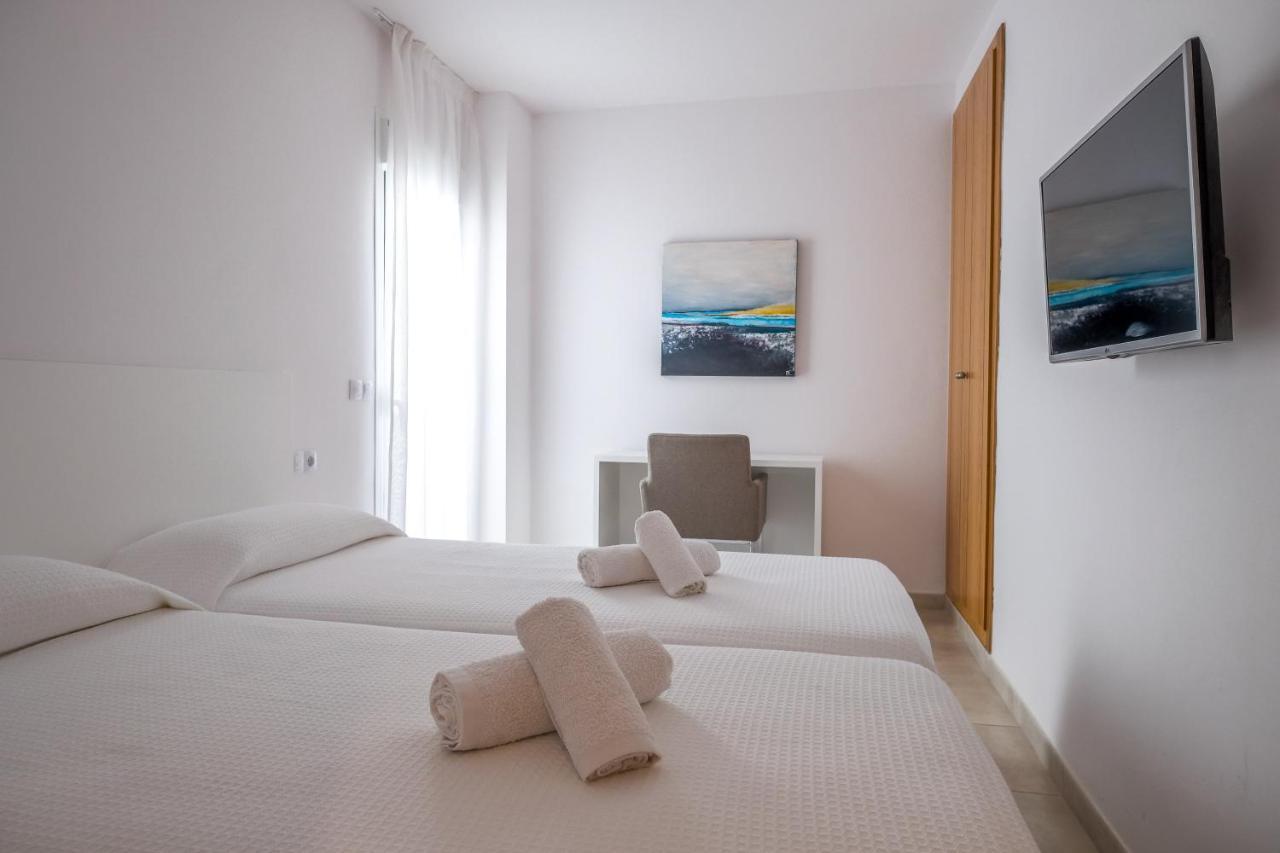 Sal Mar Suites Санта-Еулалія-дель-Ріо Екстер'єр фото