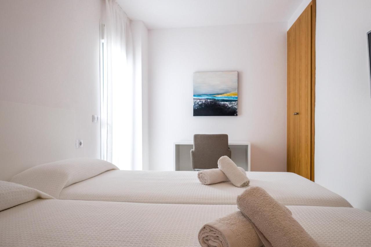 Sal Mar Suites Санта-Еулалія-дель-Ріо Екстер'єр фото